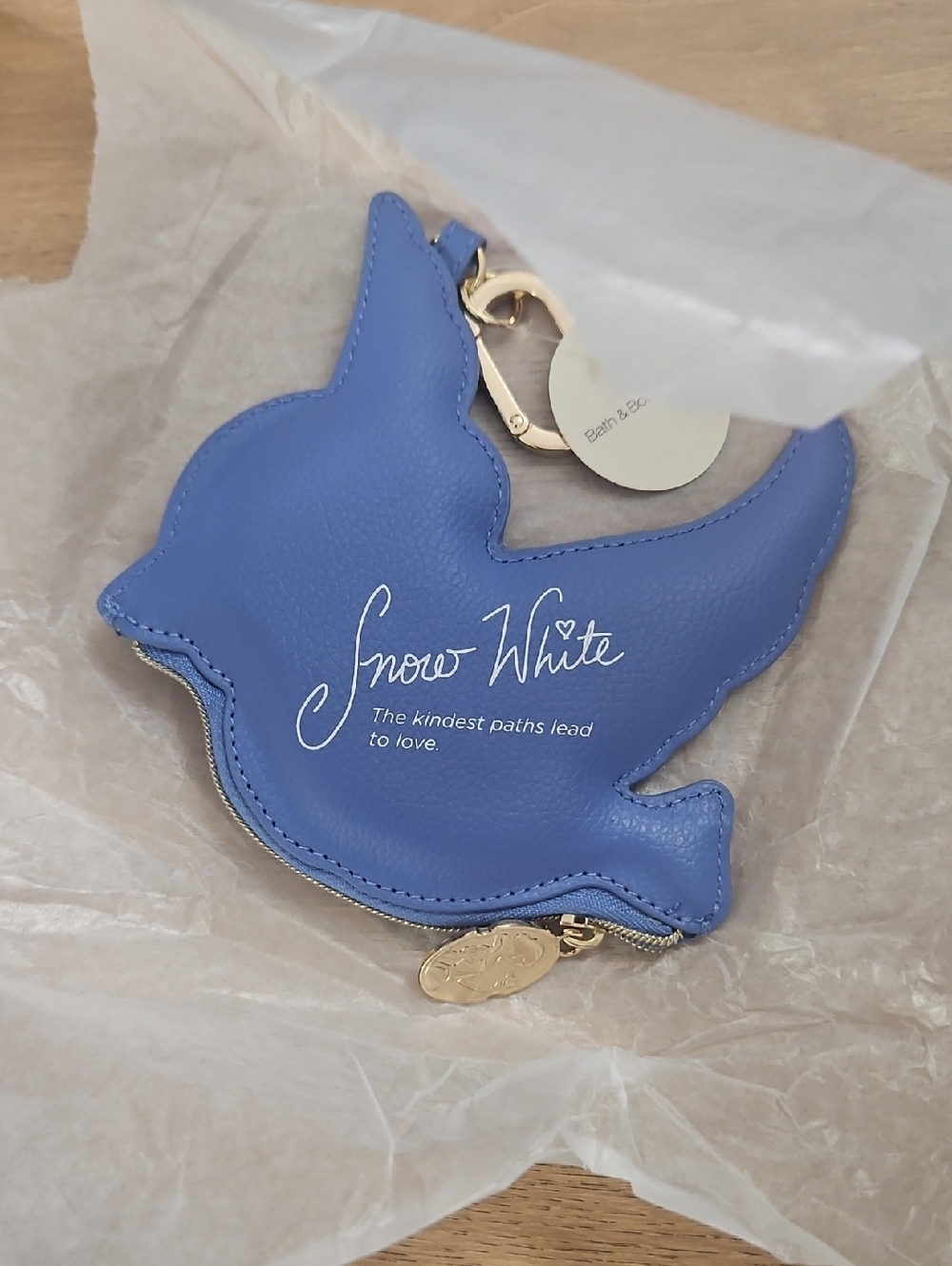 BATH & BODY WORKS X DISNEY PRINCESSES SNOW WHITE BLUE BIRD COIN PURSE NEW - Picture 7 of 11